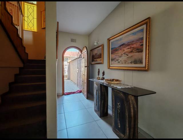 3 BEDROOM TOWNHOUSE FOR SALE IN THREE RIVERS PROPER